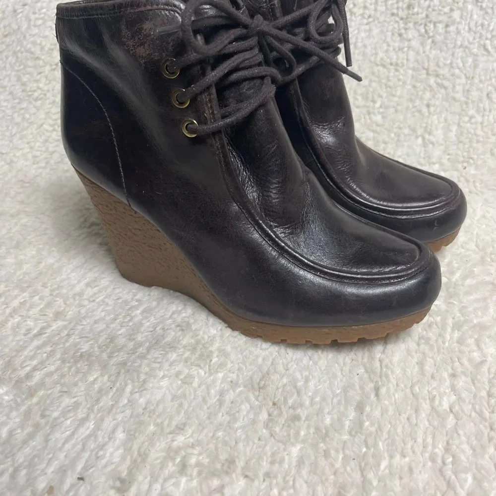 Michael Kors Dark Brown Leather Wedge ankle lace upBoots SZ7M